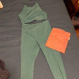 Girlfriend Collective Vine Set